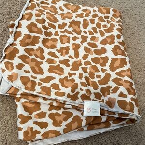 LITTLE LOPER’S CHEETAH SWADDLE